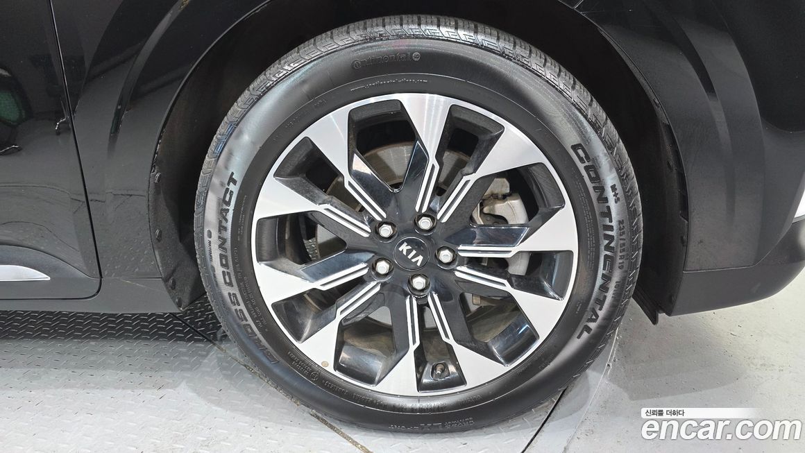 Kia Canival 2021