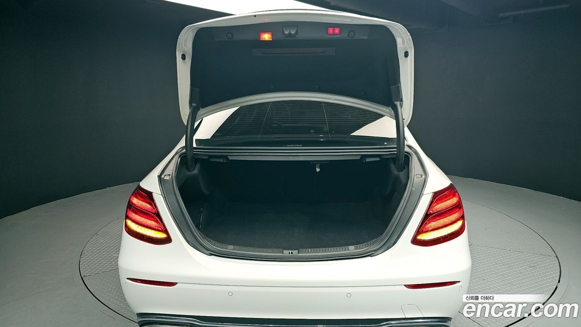 Mercedes-Benz E-Class 2019