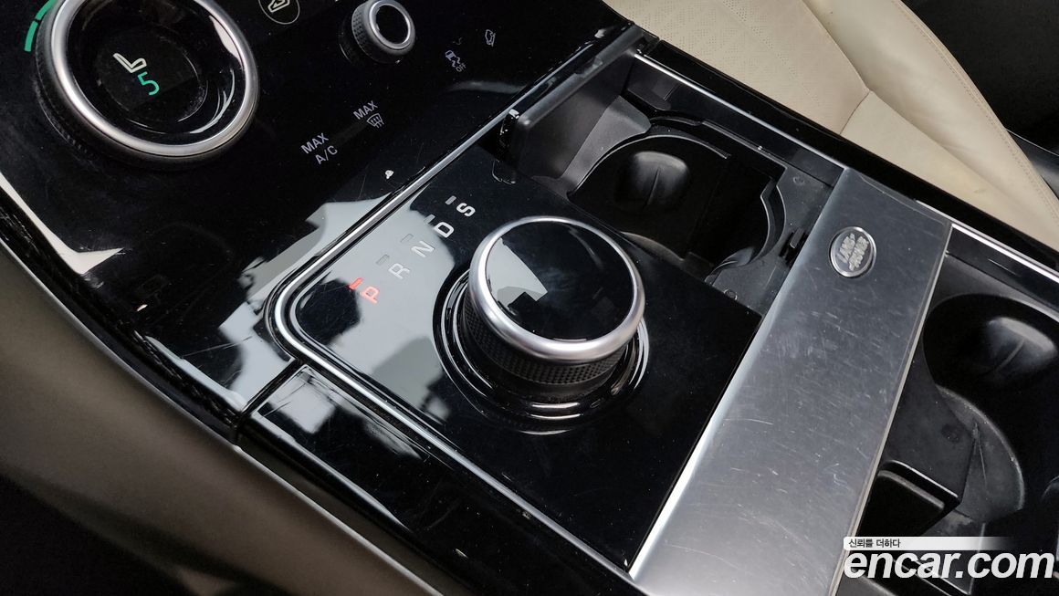 Land Rover Range Rover Velar 2018