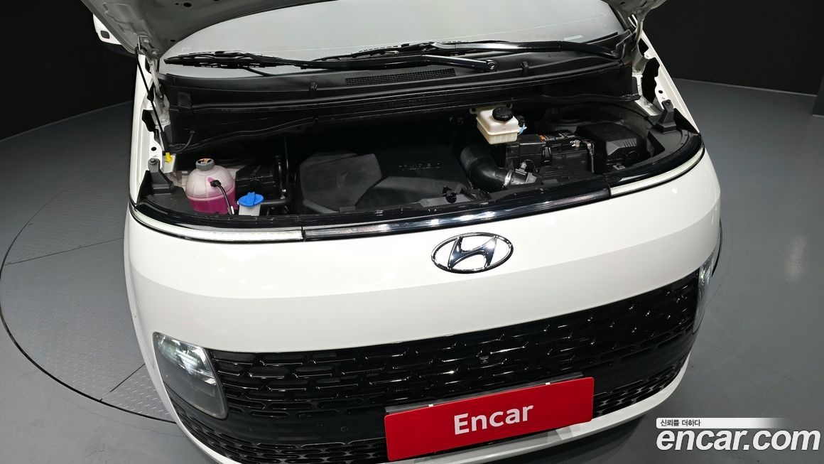 Hyundai Staria 2022