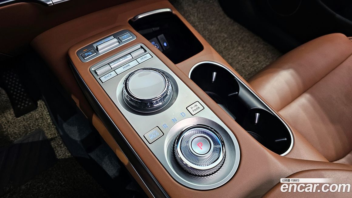 Genesis GV70 2021