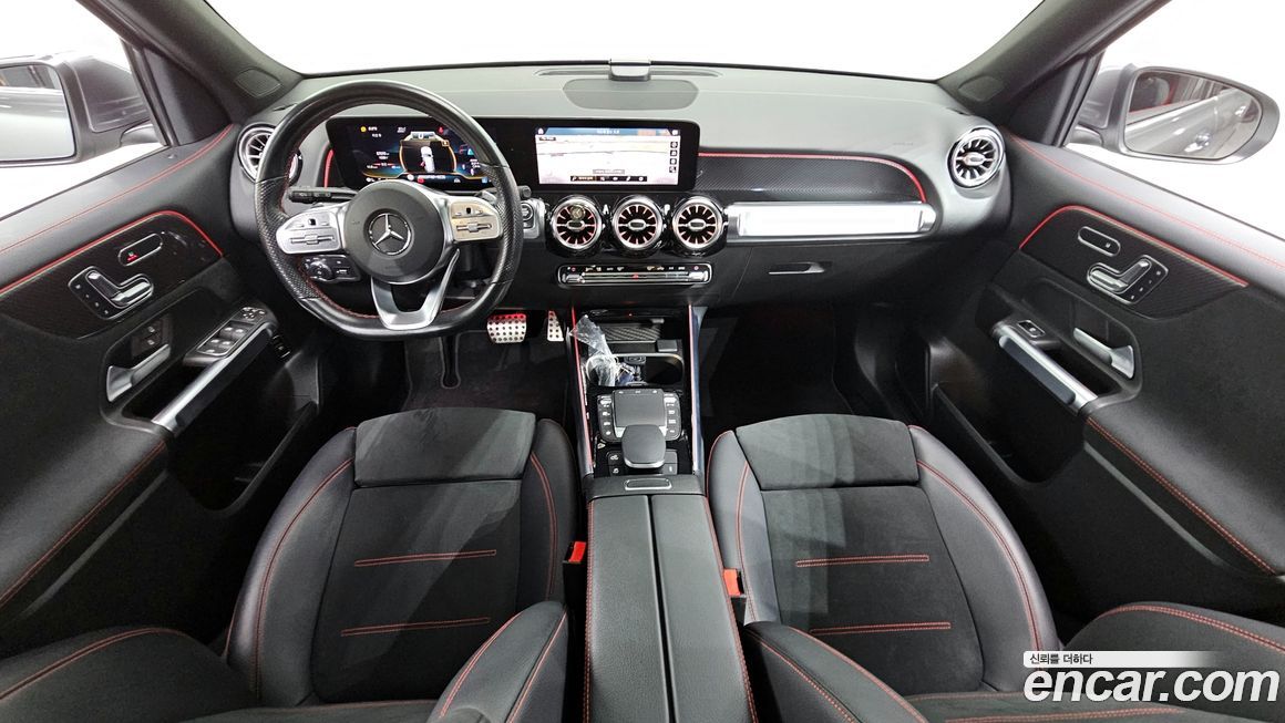 Mercedes-Benz GLB-Class 2021