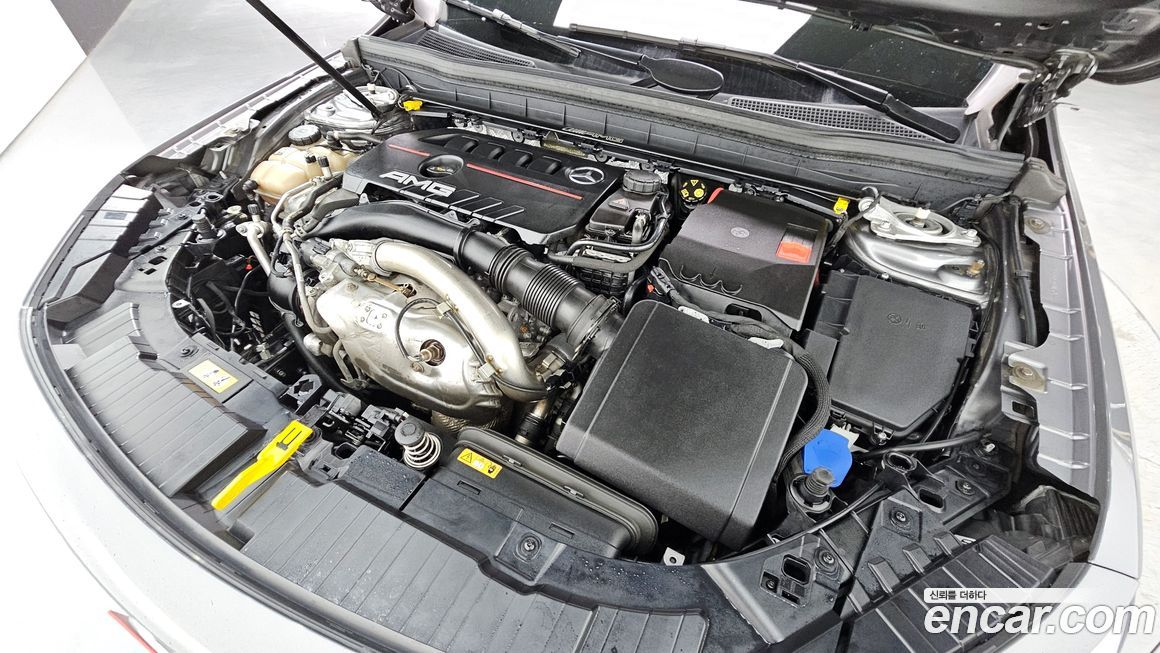 Mercedes-Benz GLB-Class 2021