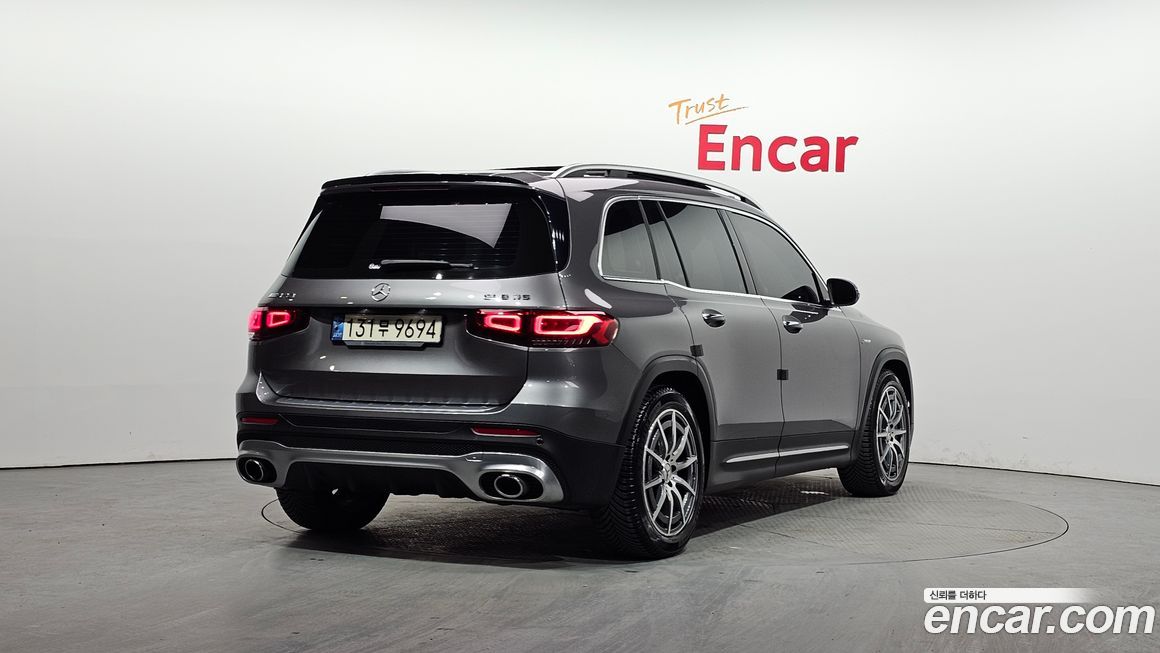 Mercedes-Benz GLB-Class 2021