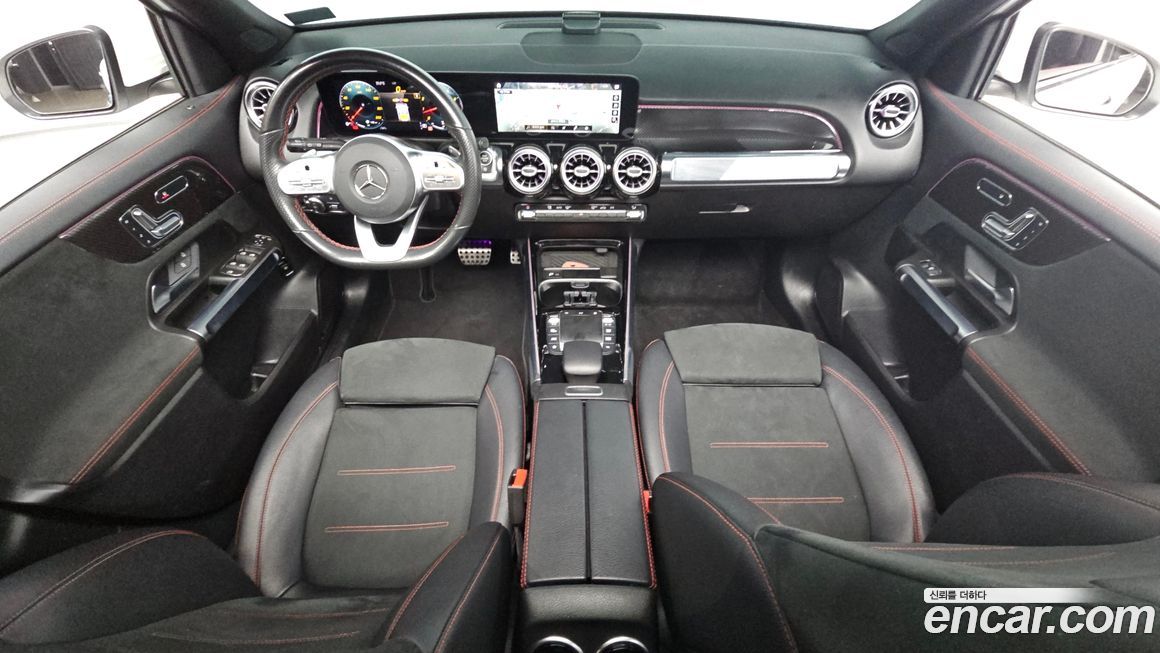 Mercedes-Benz GLB-Class 2021