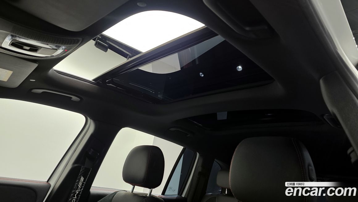 Mercedes-Benz GLB-Class 2021