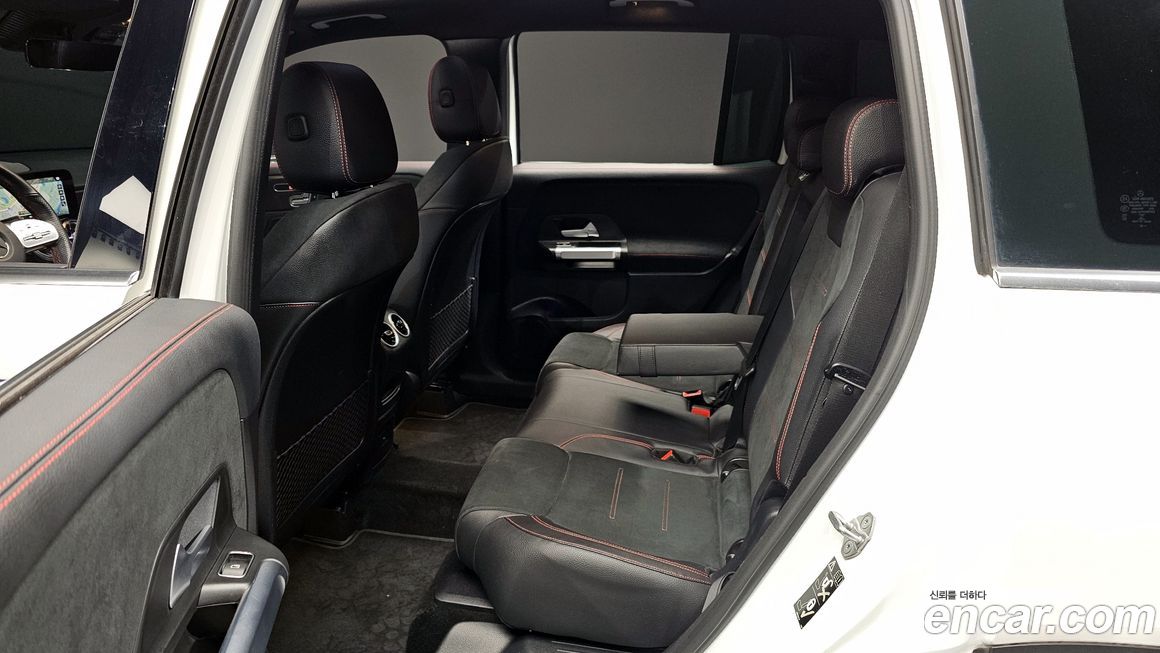 Mercedes-Benz GLB-Class 2021