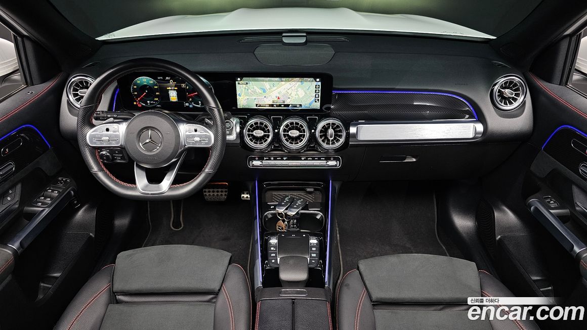 Mercedes-Benz GLB-Class 2021