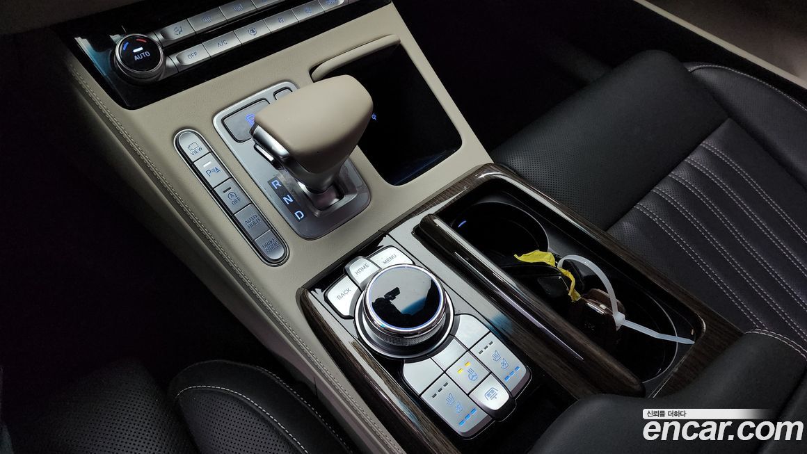 Genesis G90 2021