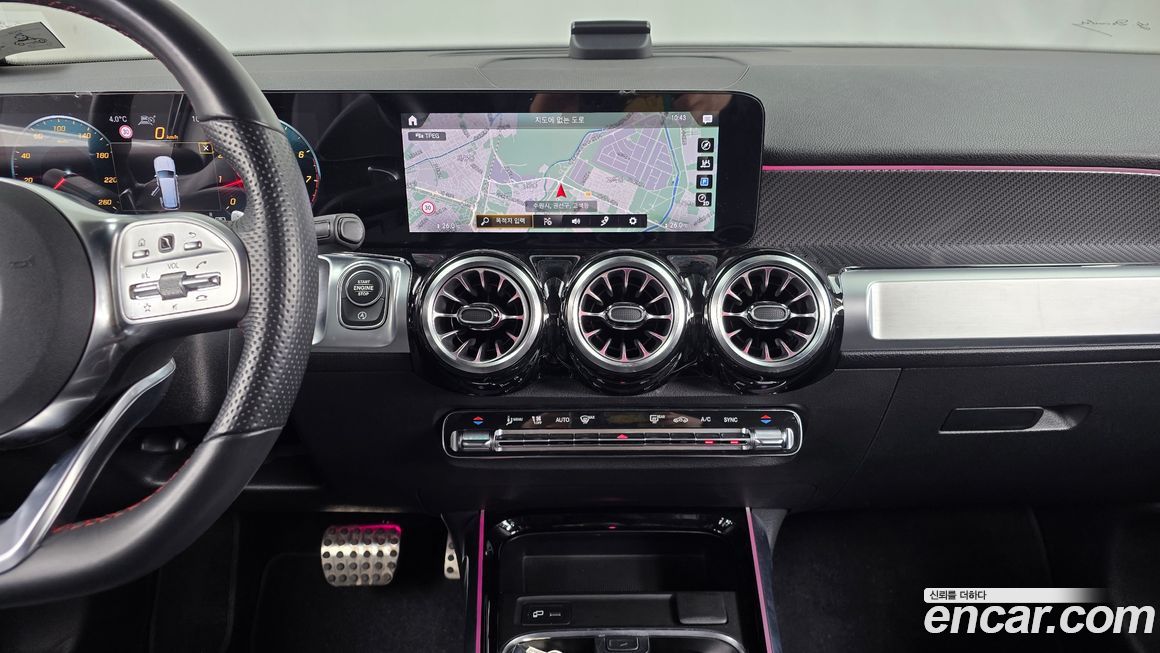 Mercedes-Benz GLB-Class 2022