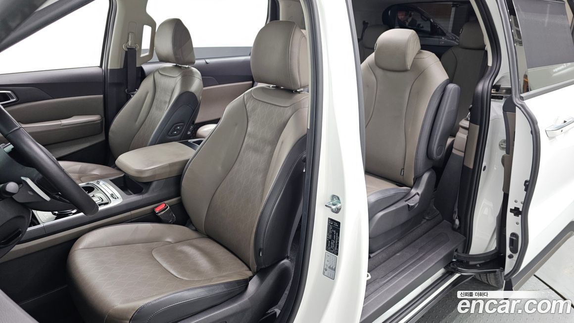 Kia Canival 2025