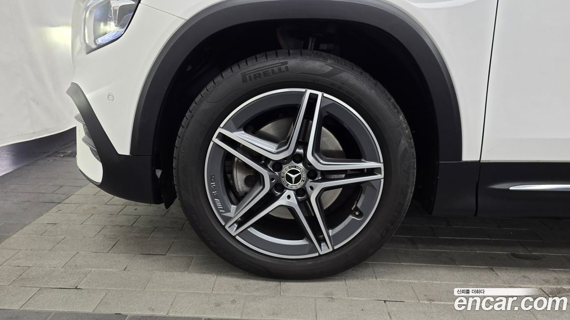 Mercedes-Benz GLB-Class 2022