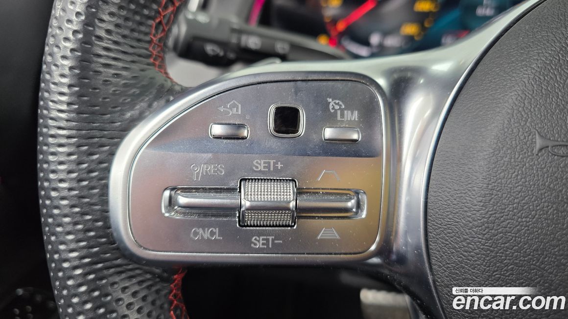 Mercedes-Benz GLB-Class 2022