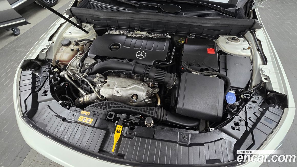 Mercedes-Benz GLB-Class 2022