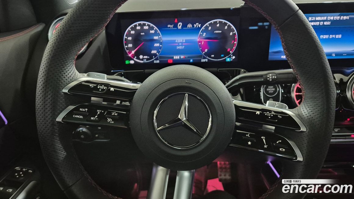 Mercedes-Benz GLA-Class 2024