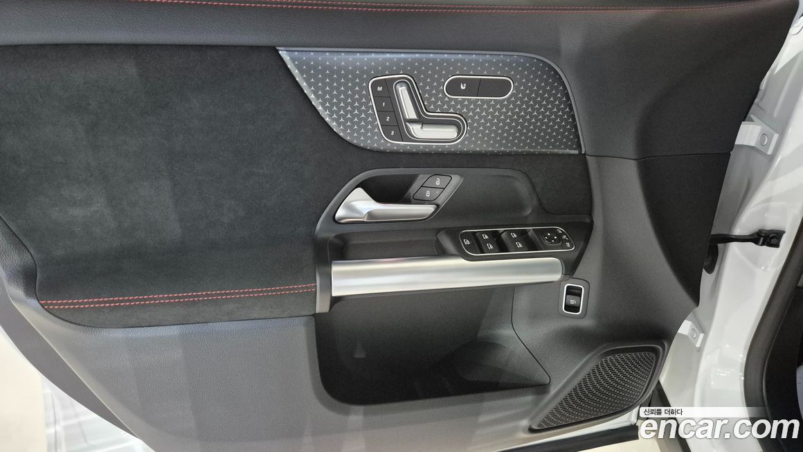 Mercedes-Benz GLA-Class 2024