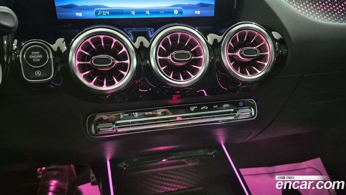 Mercedes-Benz GLA-Class 2024