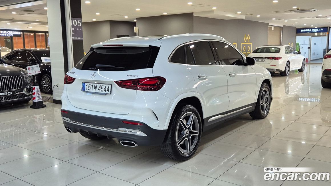 Mercedes-Benz GLA-Class 2024