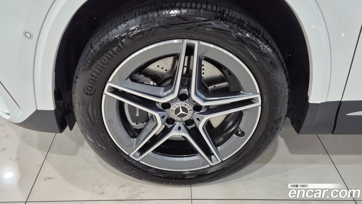 Mercedes-Benz GLA-Class 2024