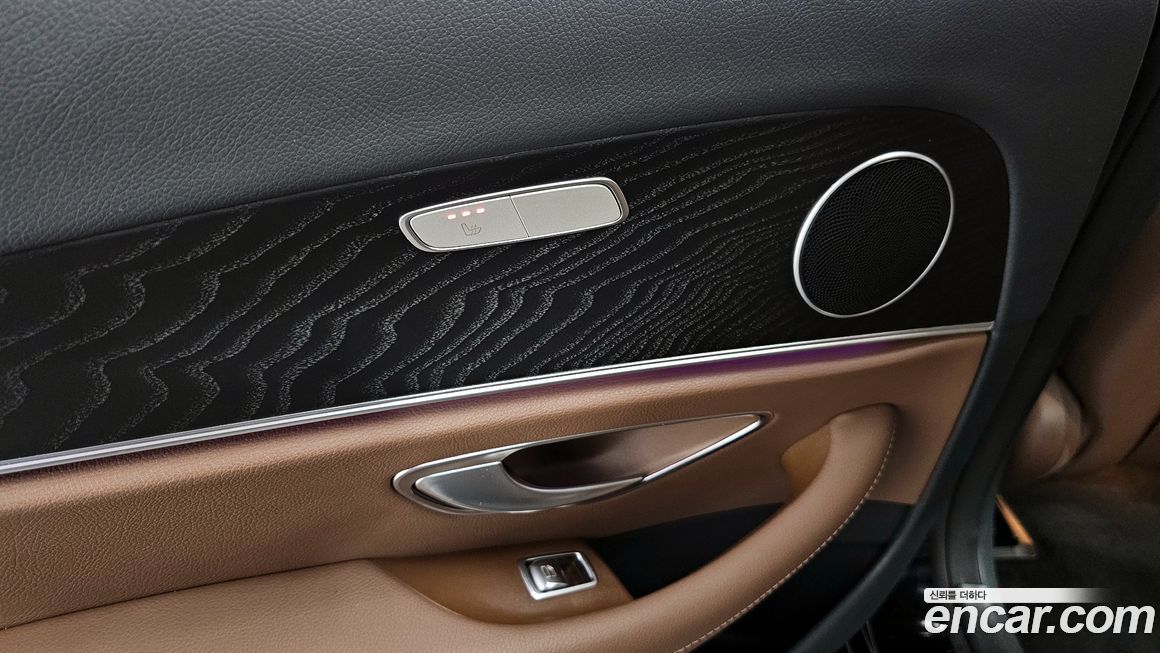 Mercedes-Benz E-Class 2023