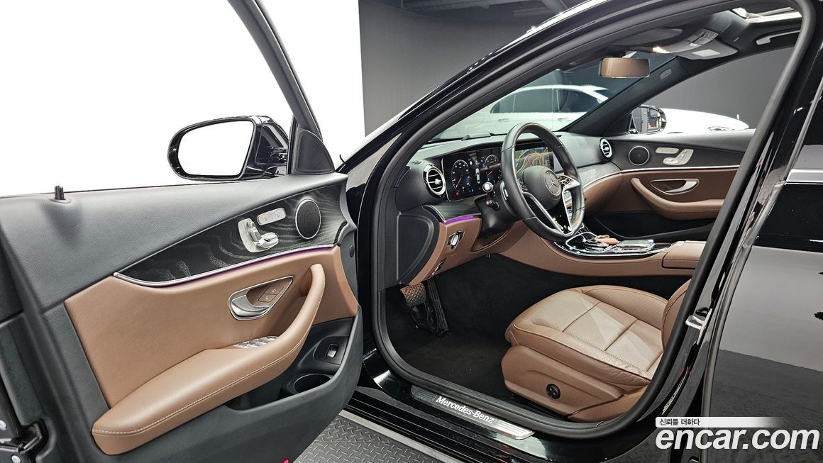 Mercedes-Benz E-Class 2023