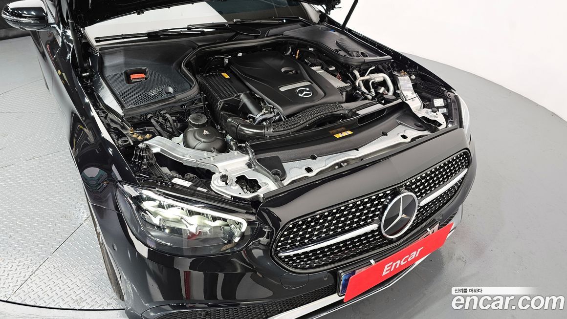 Mercedes-Benz E-Class 2023