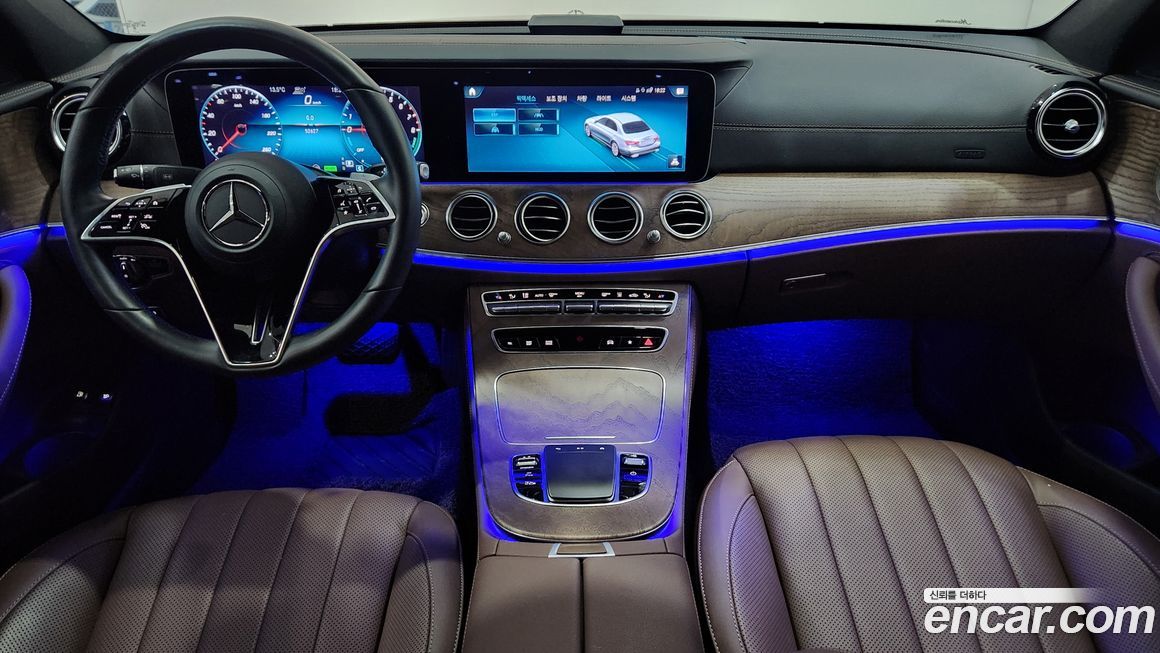 Mercedes-Benz E-Class 2023