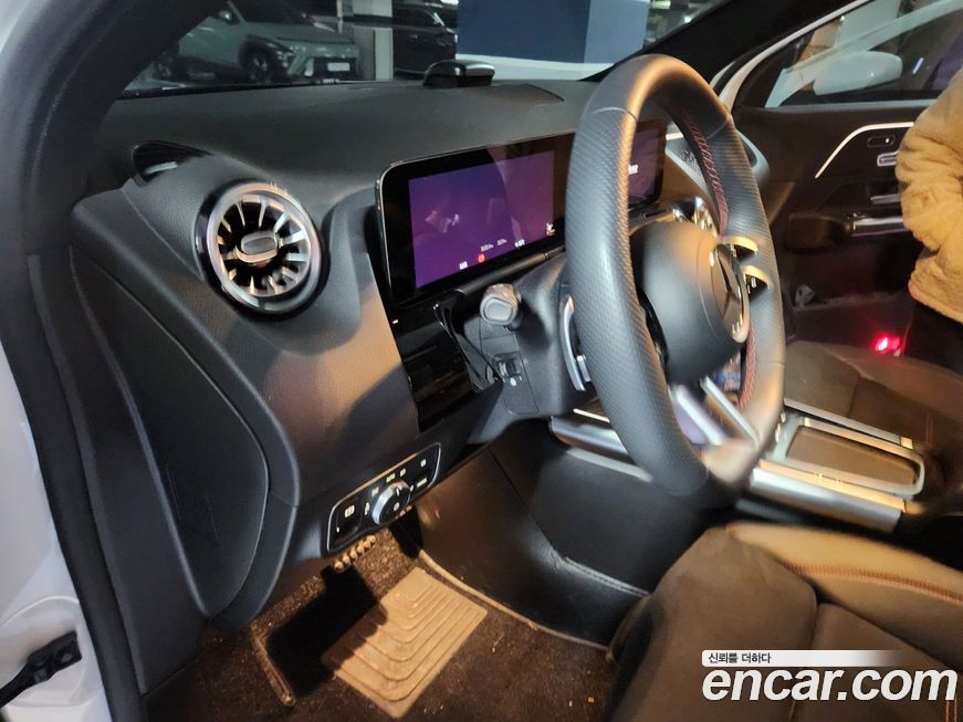 Mercedes-Benz GLA-Class 2024