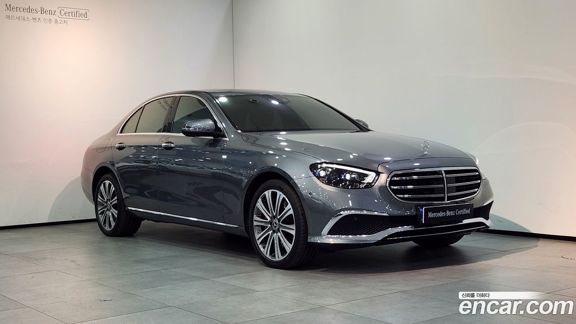 Mercedes-Benz E-Class 2023