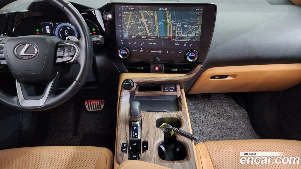 Lexus NX 2024