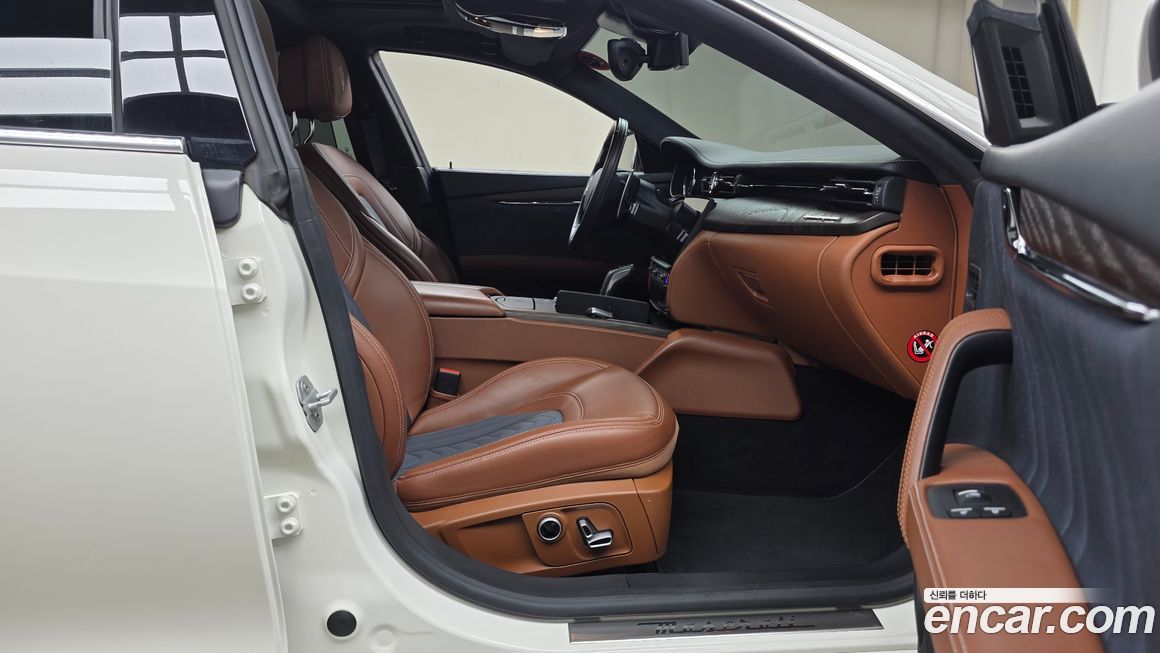 Maserati Quattroporte 2021