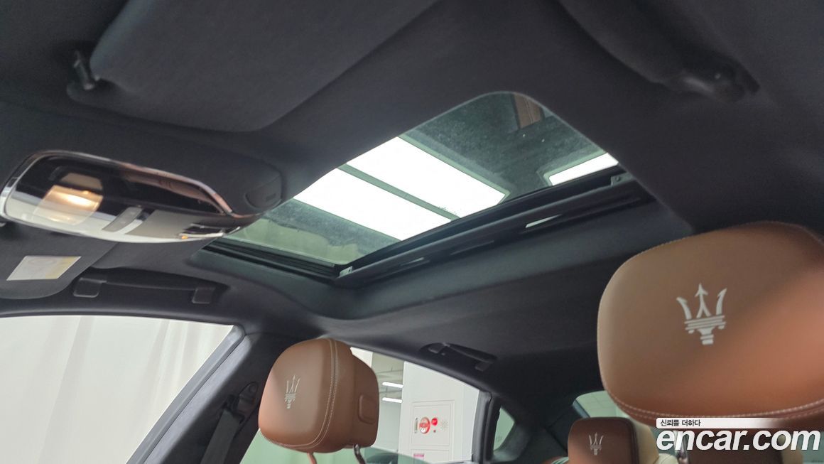 Maserati Quattroporte 2021