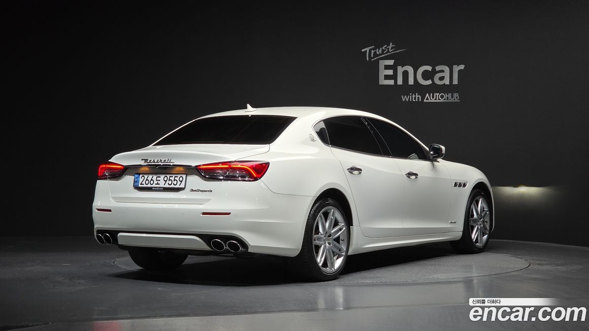 Maserati Quattroporte 2021