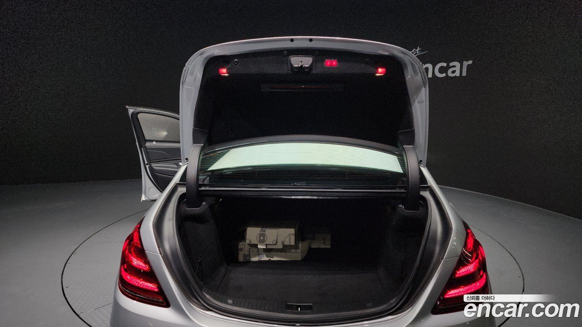 Mercedes-Benz S-Class 2019