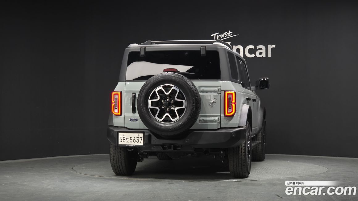 Ford Bronco 2023