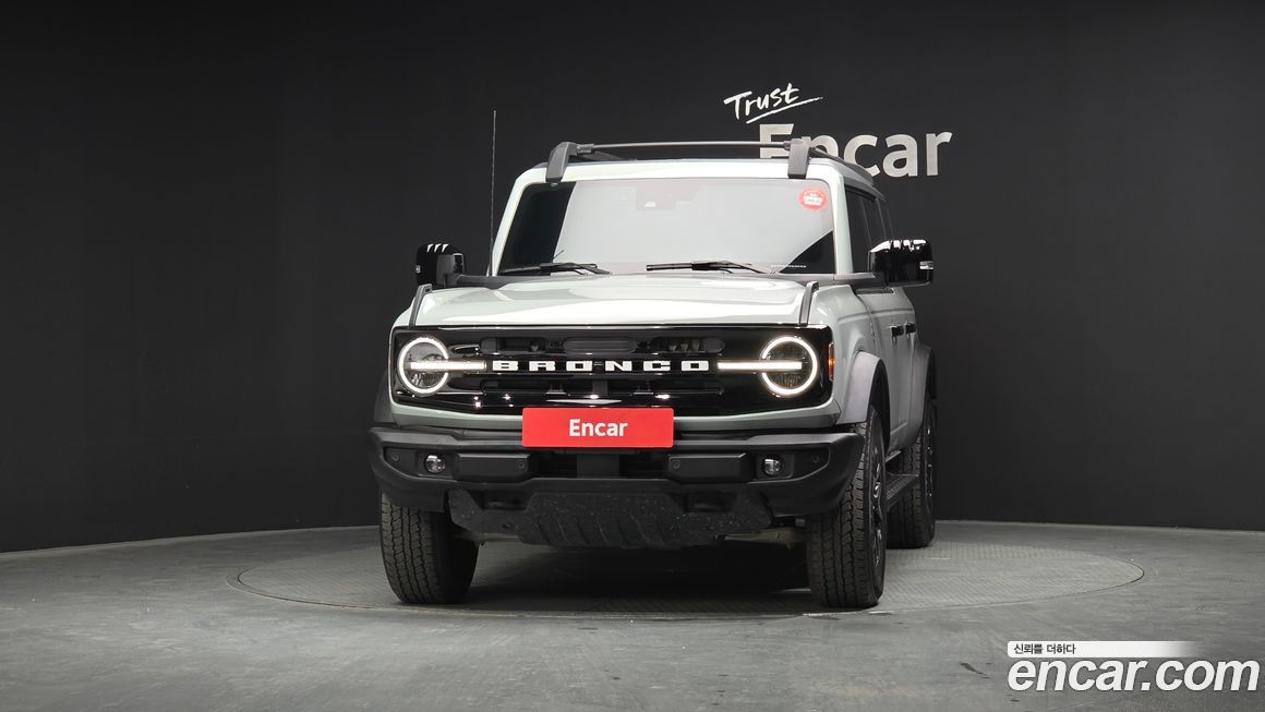 Ford Bronco 2023