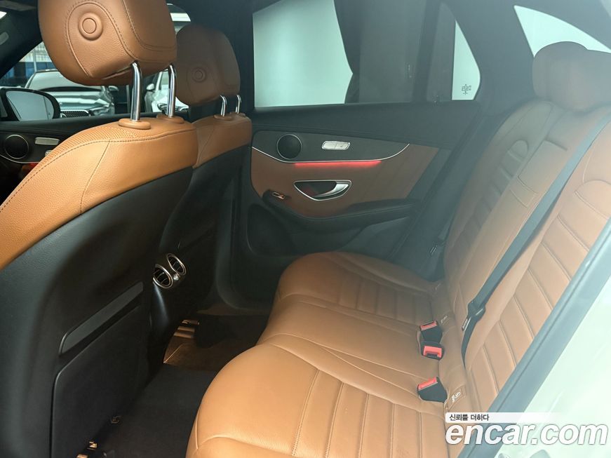 Mercedes-Benz GLC-Class 2022