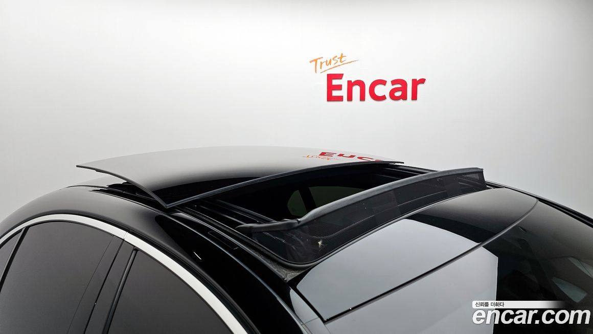 Mercedes-Benz S-Class 2021