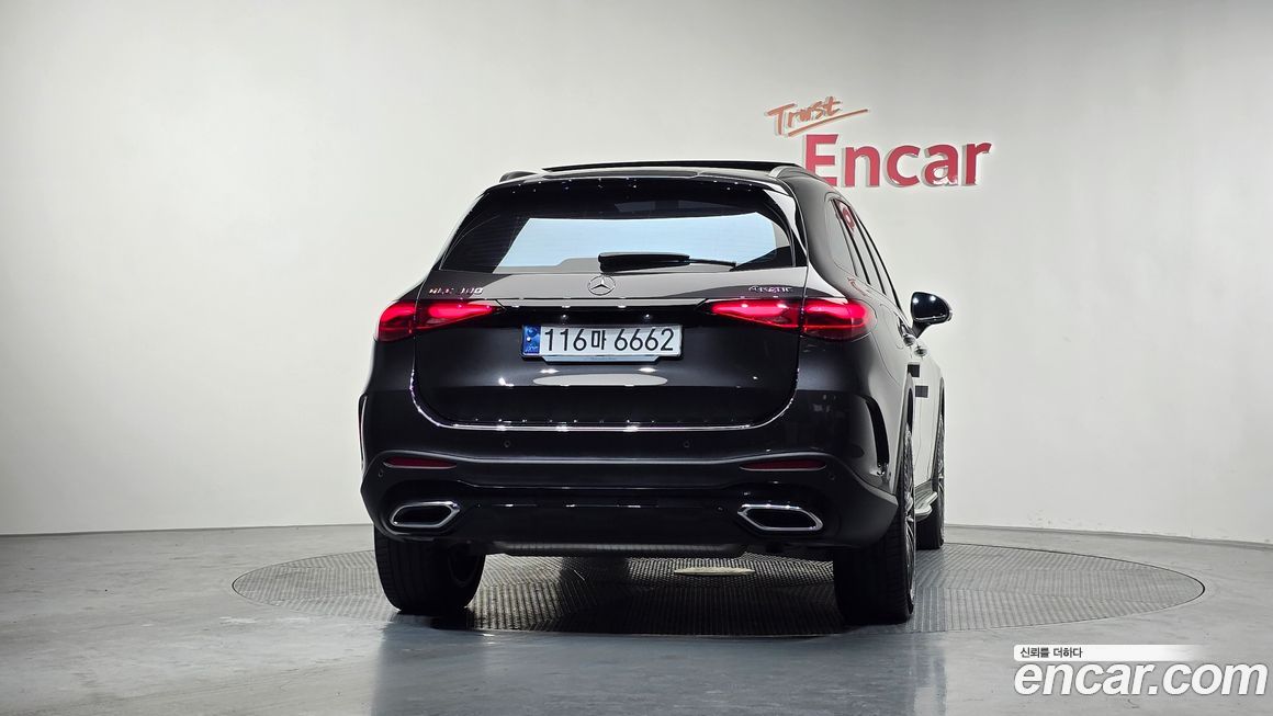 Mercedes-Benz GLC-Class 2023