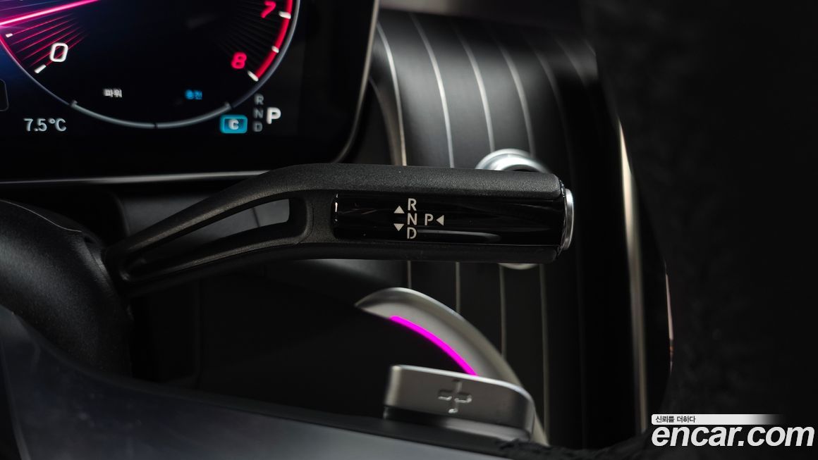 Mercedes-Benz GLC-Class 2023