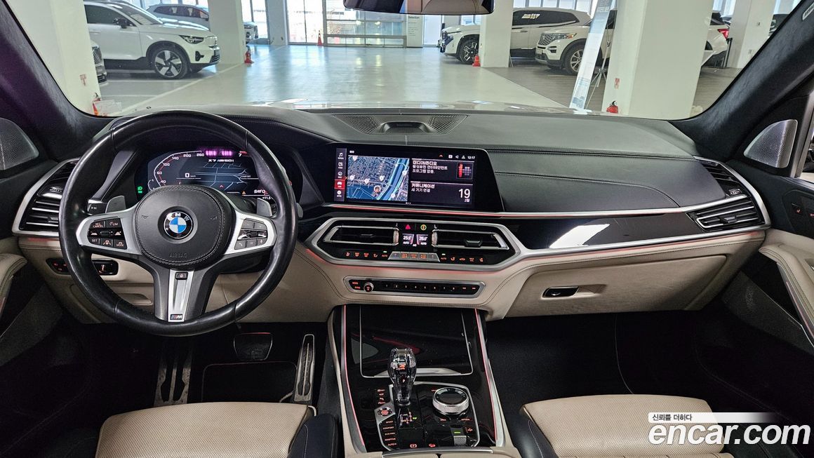 BMW X7 2021
