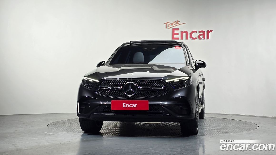 Mercedes-Benz GLC-Class 2023