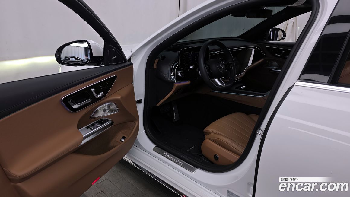 Mercedes-Benz E-Class 2024