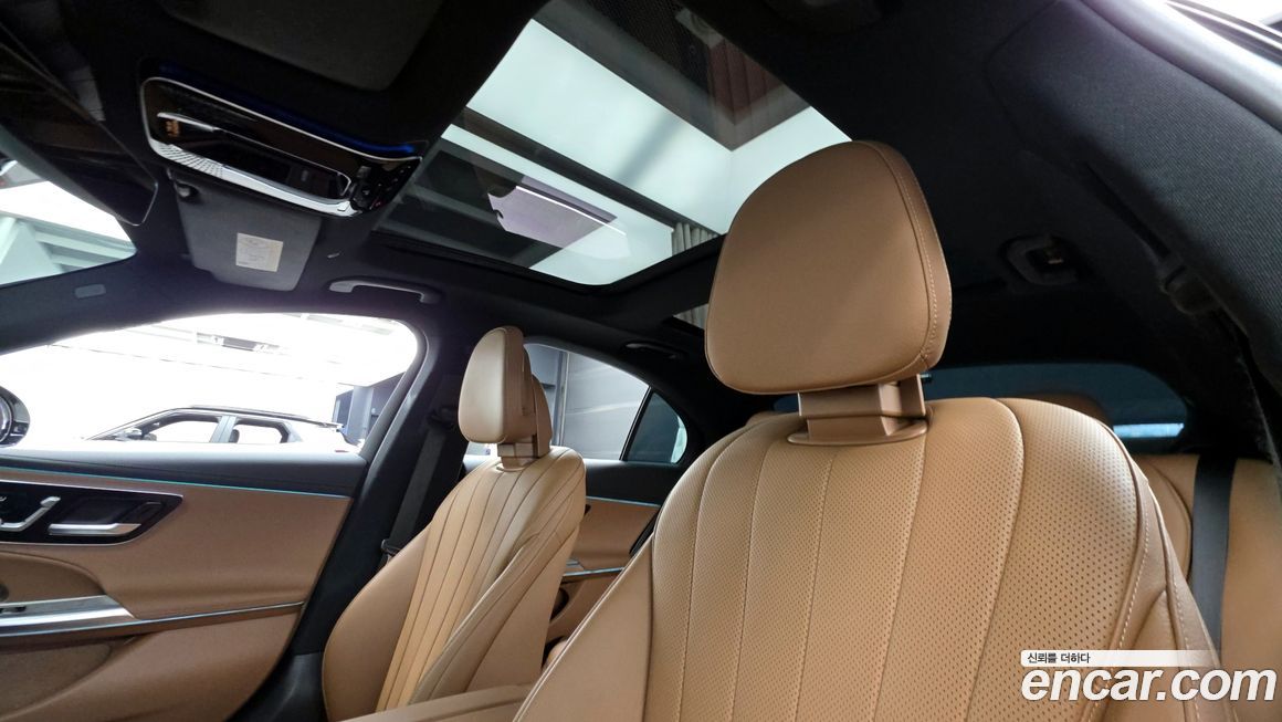 Mercedes-Benz E-Class 2024