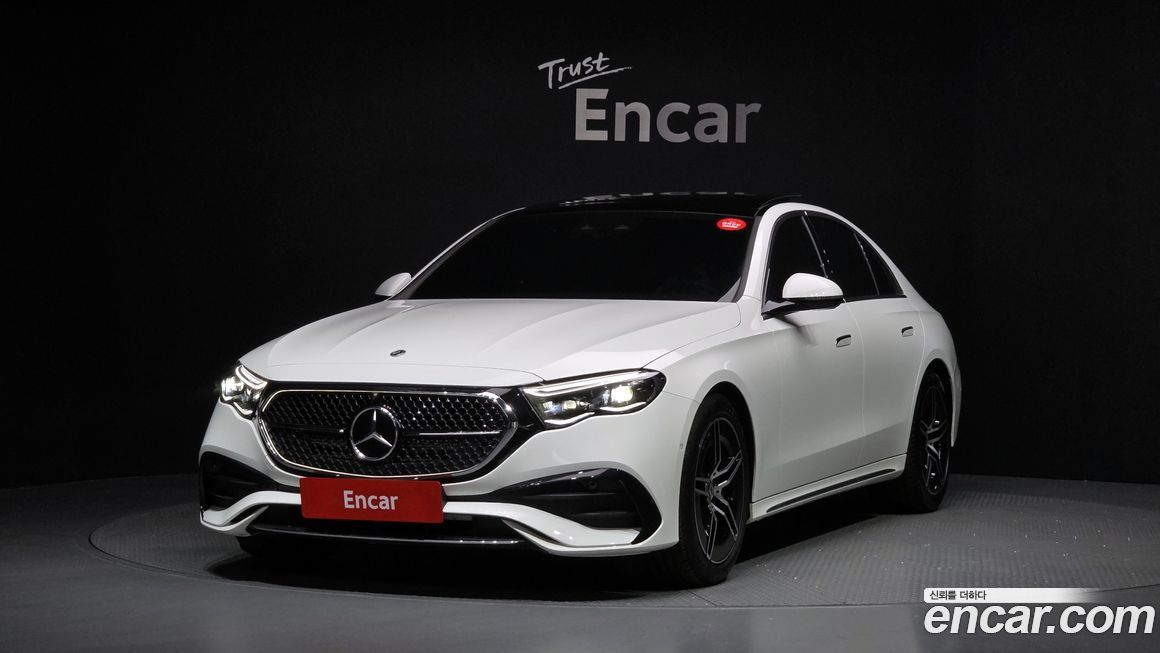 Mercedes-Benz E-Class 2024