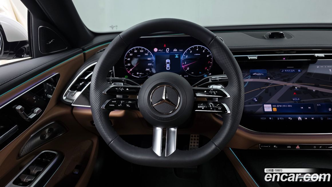 Mercedes-Benz E-Class 2024