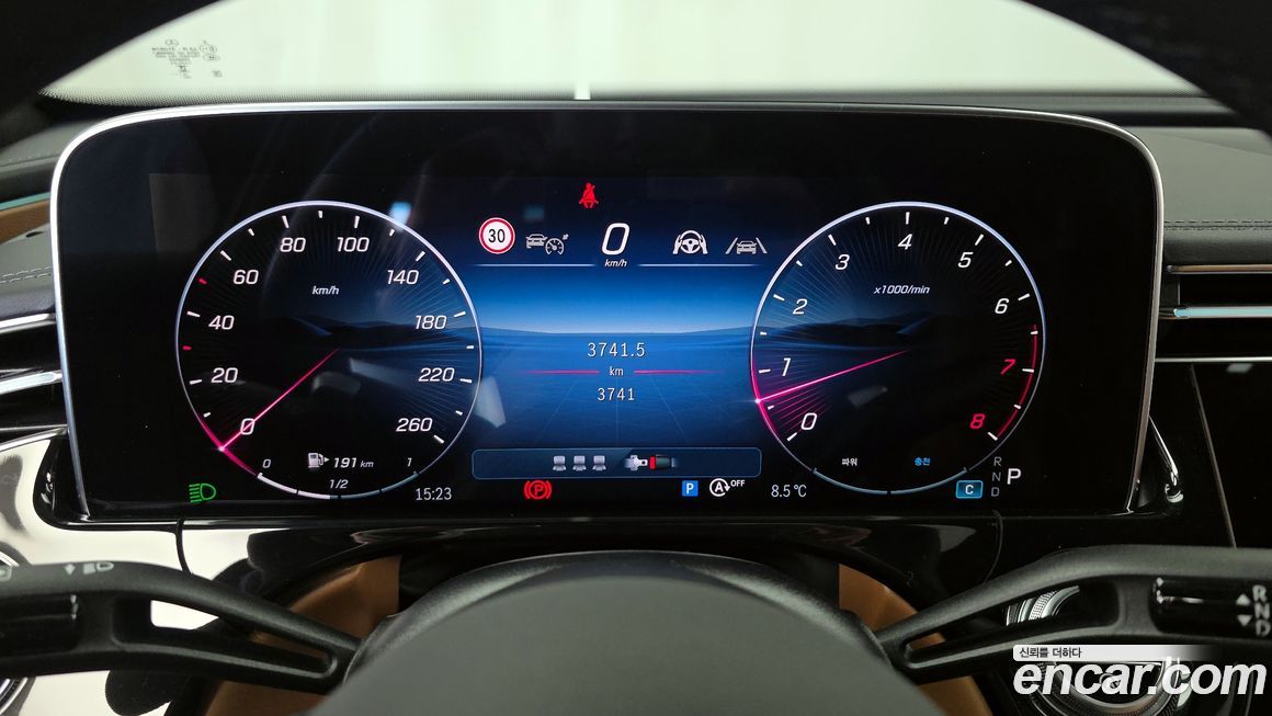 Mercedes-Benz E-Class 2024