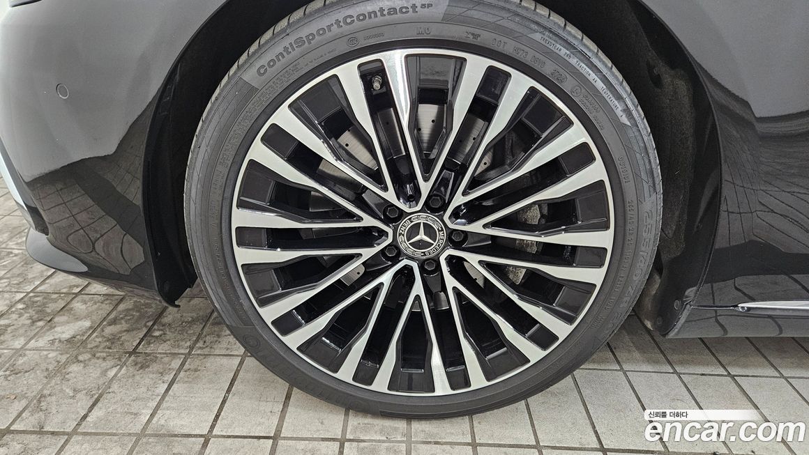 Mercedes-Benz S-Class 2021