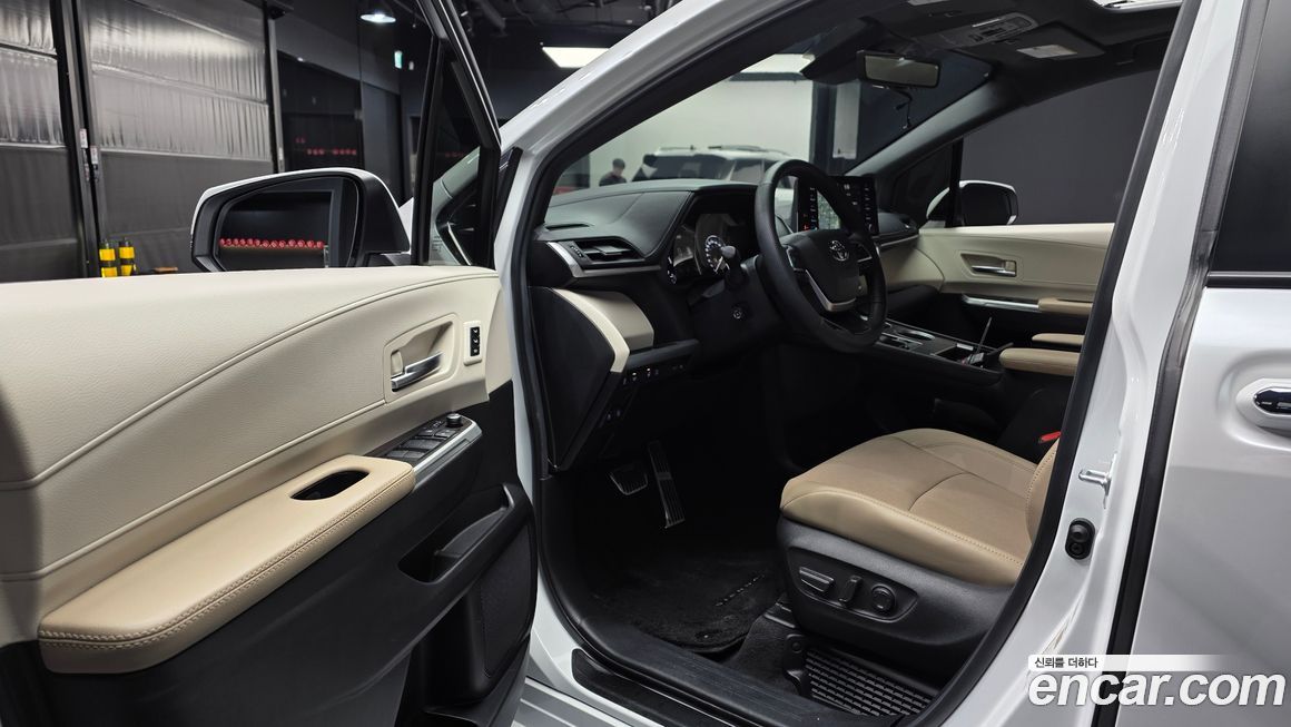 Toyota Sienna 2024
