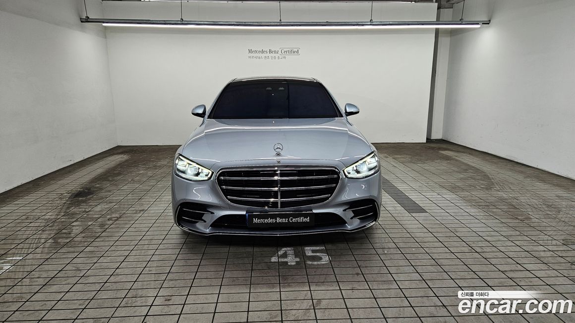 Mercedes-Benz S-Class 2022